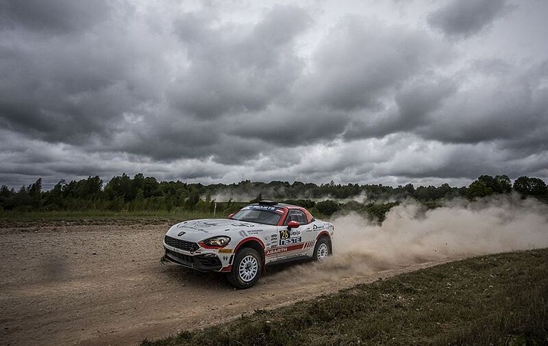 Der Kalender für die zweite Saison des Abarth Rally Cup ist nun endlich fix – die Ampel steht also auf Grün: Am 24. Juli startet der Markenpokal im Rahmen der FIA-Rallye-Europameisterschaft 2020. Dabei markiert die Rallye di Roma Capitale für den Abarth 124 rally den spannenden Auftakt zu sechs Motorsport-Highlights.