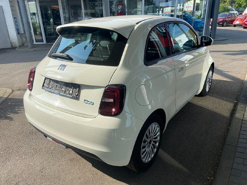Fiat 500 e  Lim. Basis