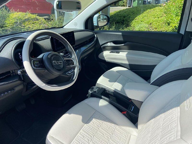 Fiat 500 e  Lim. La Prima by Bocelli