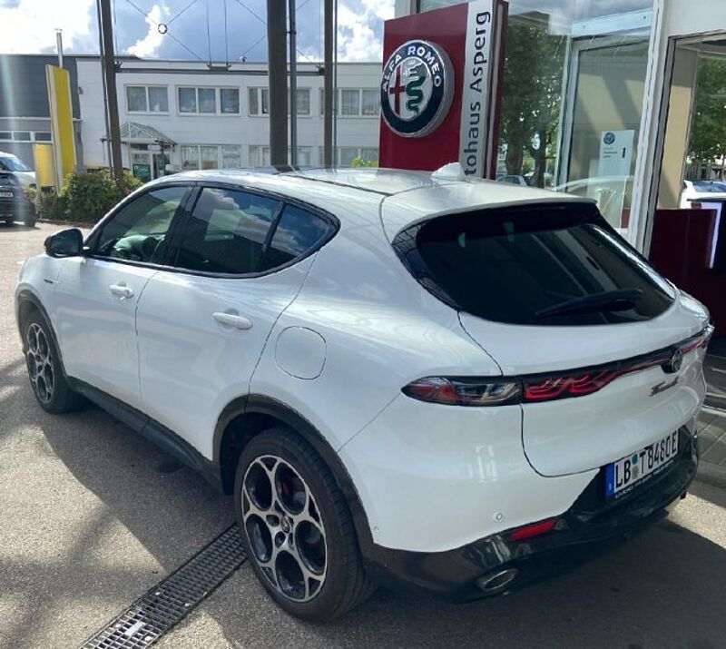 Alfa Romeo Tonale Veloce Plug-In-Hybrid AWD