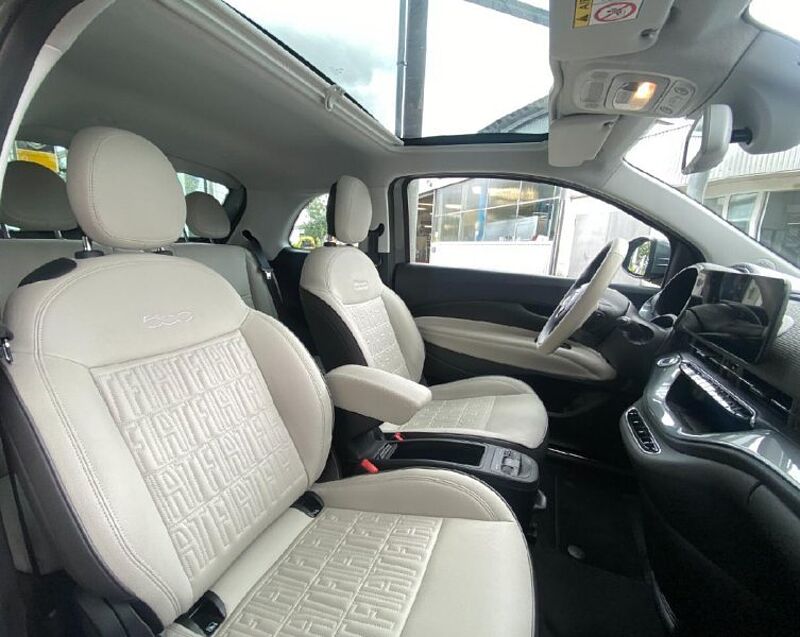 Fiat 500 e  Lim. La Prima