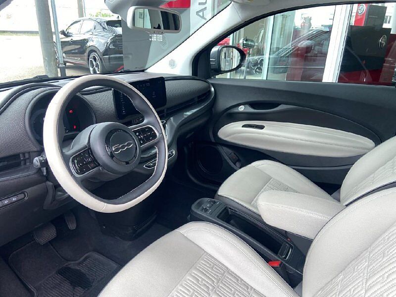 Fiat 500 e  Lim. La Prima