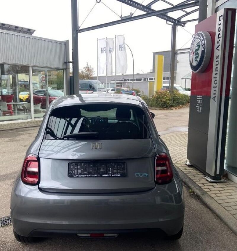 Fiat 500 e  Lim. Basis