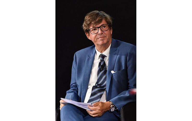Zum zehnten Mal kürte das Magazin Forbes die weltweit einflussreichsten Chief Marketing Officer (CMO). Die Nominierten auf der Rangliste „Forbes World's Most Influential CMOs“ wurden jetzt im südfranzösischen Cannes bekanntgegeben. Die Veranstaltung stand unter dem Motto „The Evolution of Marketing Influence“ und beinhaltete unter anderem eine Diskussion zwischen Forbes-Redakteuren und führenden Persönlichkeiten aus der Marketingbranche. In diesem Rahmen wurde außerdem die „Forbes CMO Hall of Fame“ eingeweiht. In sie werden CMOs aufgenommen, die es mindestens fünf Mal in der Forbes-Rangliste geschafft haben. error_file_does_not_exist